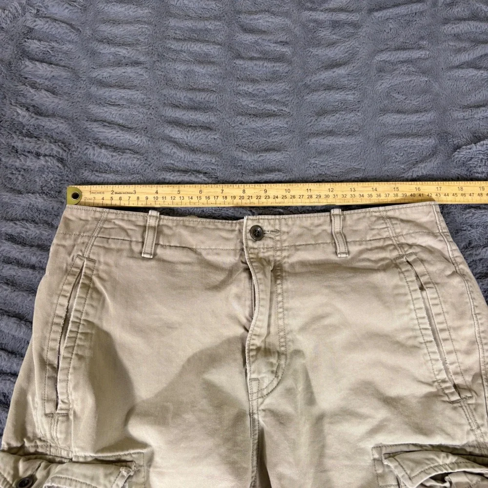 Levis measurements waist